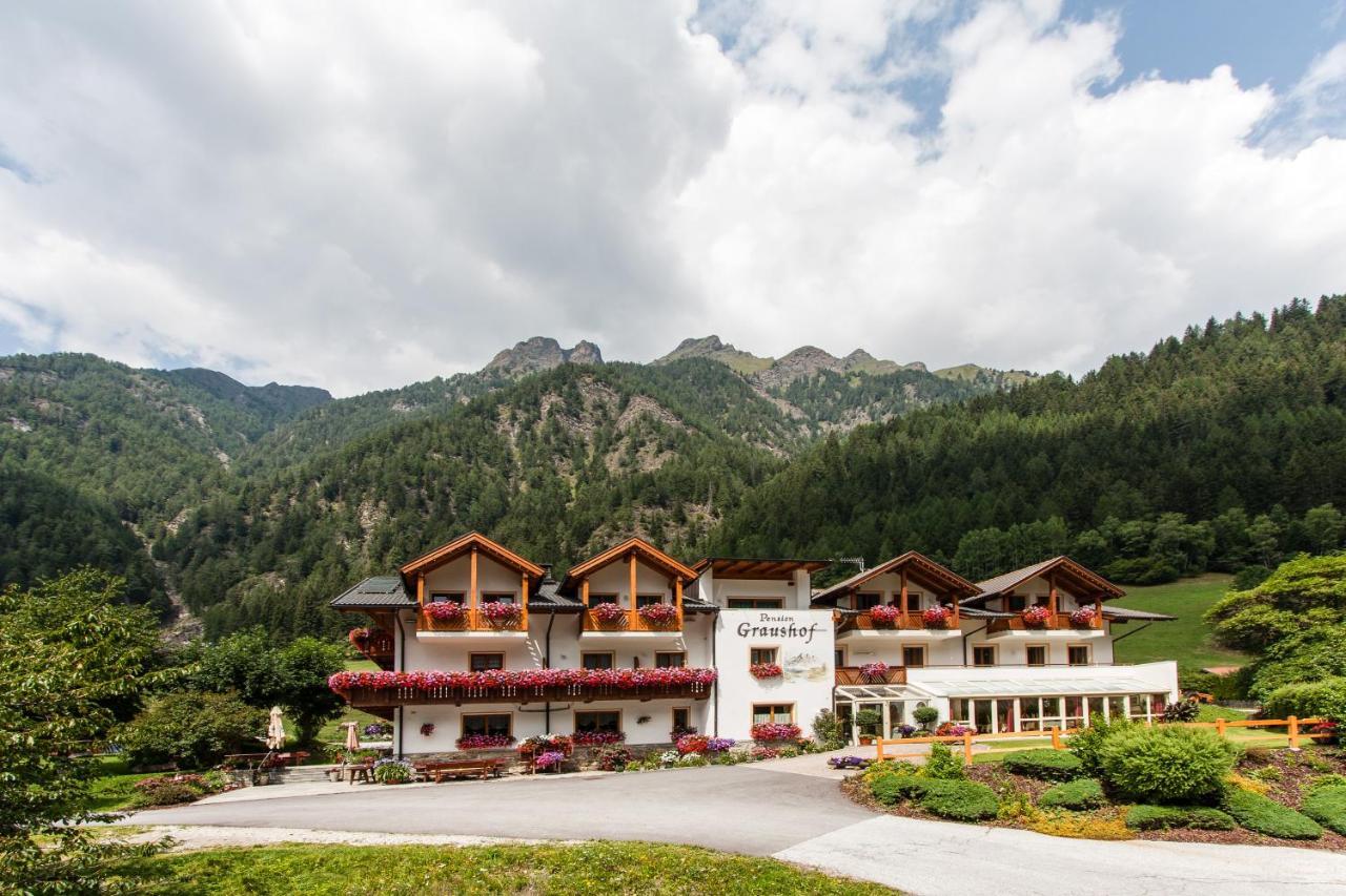 Graushof Hotel Val di Vizze Exterior photo