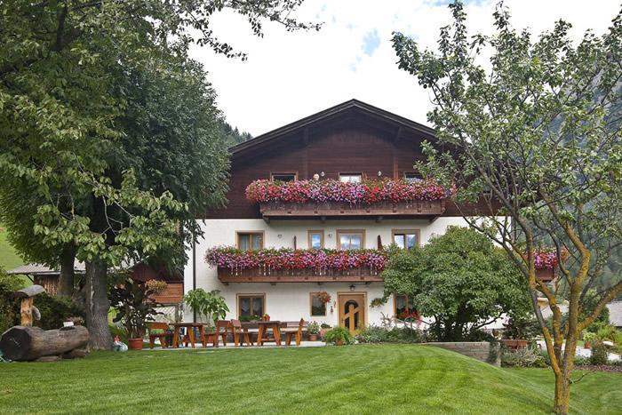 Graushof Hotel Val di Vizze Exterior photo